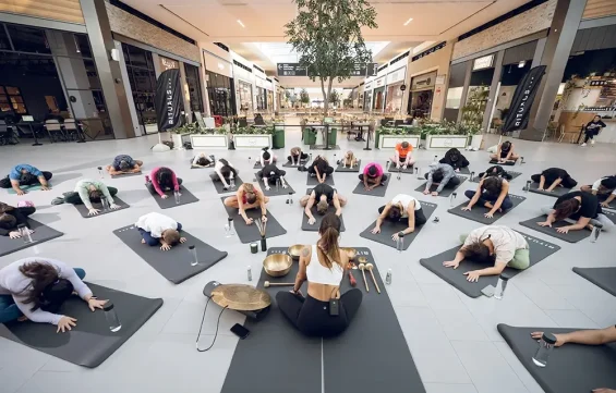 rituals-hosted-a-sound-healing-session-as-part-of-the-dubai-fitness-challenge-at-dubai-hills-mall-img-5